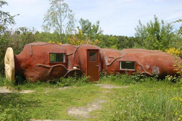 Khách sạn trông như khúc ruột khiến du khách vừa kinh vừa thích-1