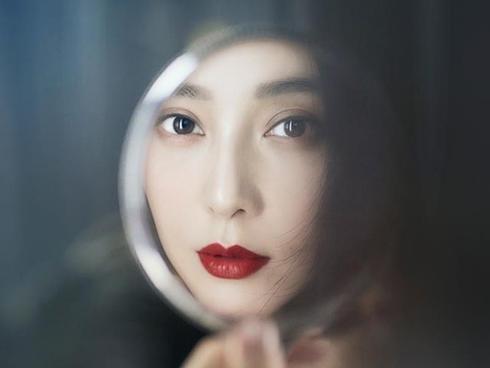 Phạm Băng Băng bị bắt gặp ôm hôn người đàn ông lạ mặt-8