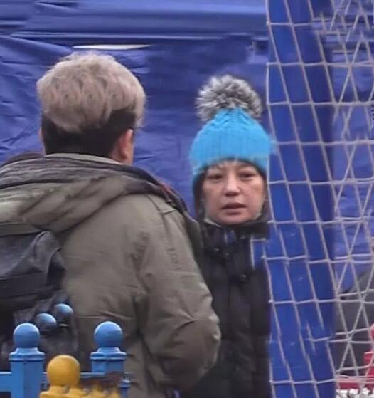 Triệu Vy gây shock với hình ảnh phì phèo thuốc lá, dung nhan xập xệ chẳng còn chút nào én nhỏ năm xưa-5