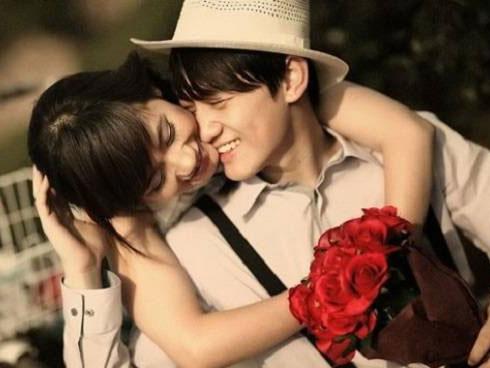 Đàn ông có 5 dấu hiệu này cả đời yêu thương vợ con, vợ cả đời không lo 'đau' lo 'khổ'