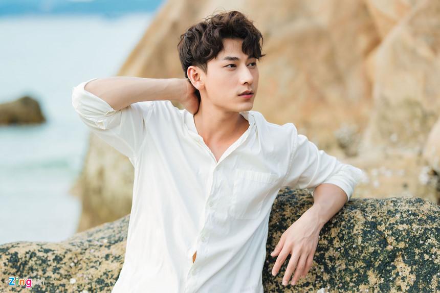 Isaac: Tôi không có hit vẫn thành công, lọt top hàng đầu-1