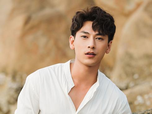 Isaac: 'Tôi không có hit vẫn thành công, lọt top hàng đầu'