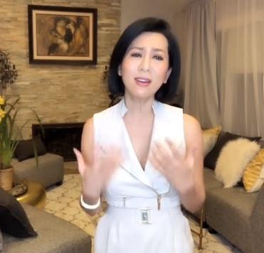 Tuổi U60, MC Kỳ Duyên vẫn xinh đẹp, dạy cách tạo dáng hút bão like-1