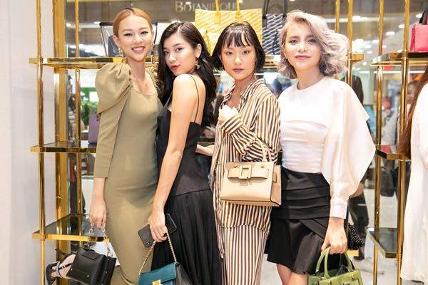 Không phải người mẫu nhưng Jun Vũ không hề kém cạnh khi đứng chung với dàn The Face-9