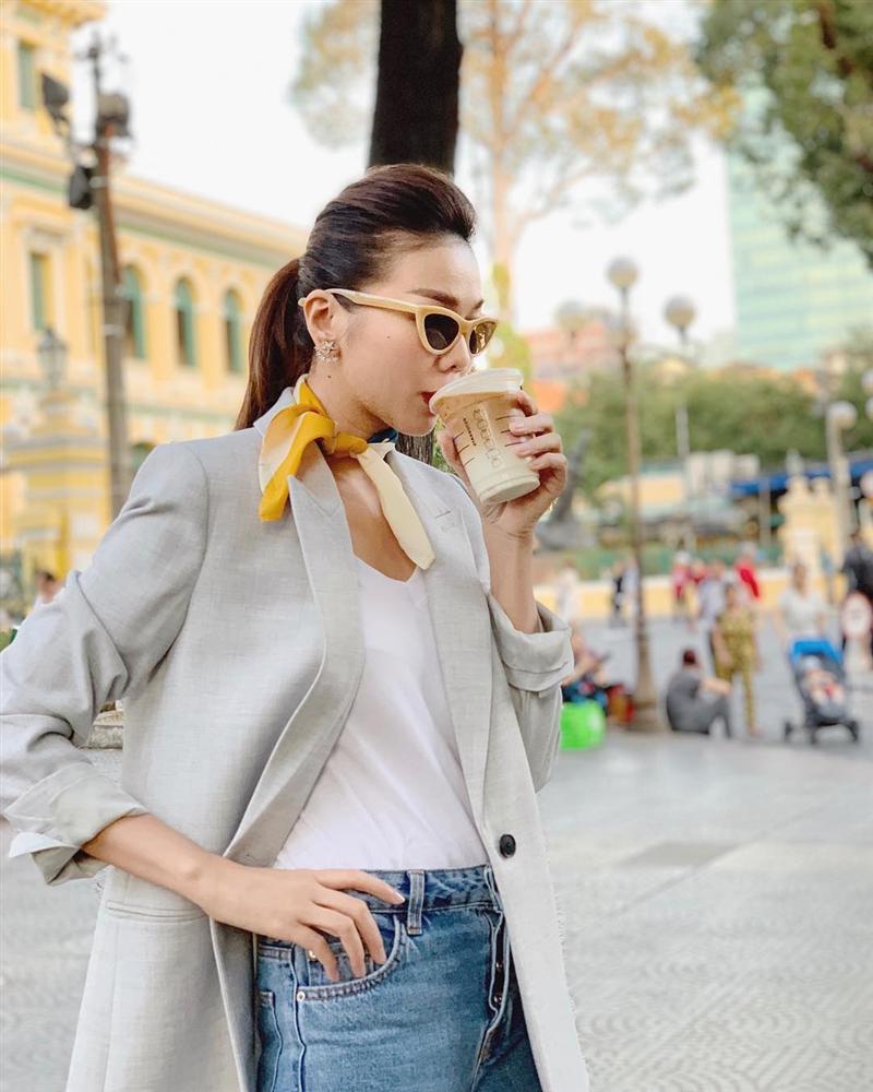 Mặc bikini uốn éo giữa rừng, Phương Trinh Jolie khiến fan lo lắng: Sexy như này có bị côn trùng cắn?-9