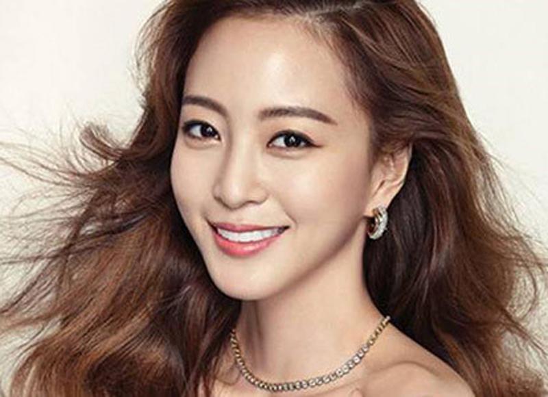 4 đặc điểm trên gương mặt phụ nữ mang dự báo cuộc đời an nhàn, hạnh phúc-4