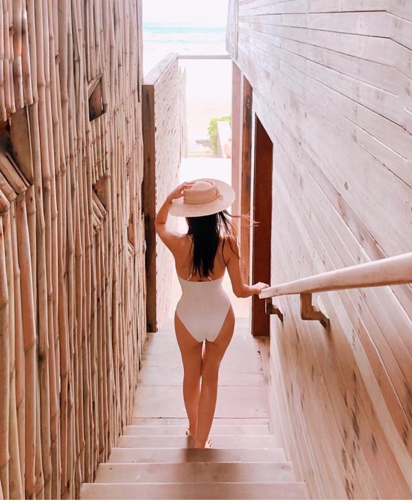 NHÌN XEM : Ai cũng phải xịt máu mũi khi nhìn Diễm My 9x mặc bikini gợi cảm hết nấc-8