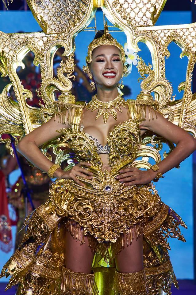 Chiêm ngưỡng top 10 bộ Quốc phục ĐỘC - ĐẸP nhất Hoa hậu chuyển giới quốc tế 2019-10