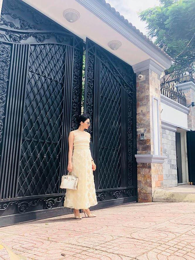 Bên trong 2 căn biệt thự triệu đô ở Việt Nam và Mỹ của Lệ Quyên-2