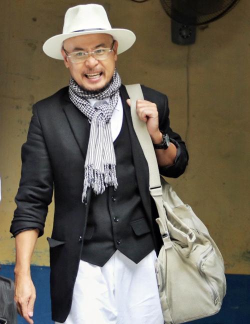 Những món đồ giá chưa đến trăm nghìn của ông vua cà phê Đặng Lê Nguyên Vũ-2