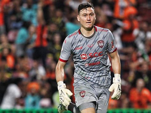 Dân mạng bênh vực Đặng Văn Lâm sau trận thua của Muangthong United
