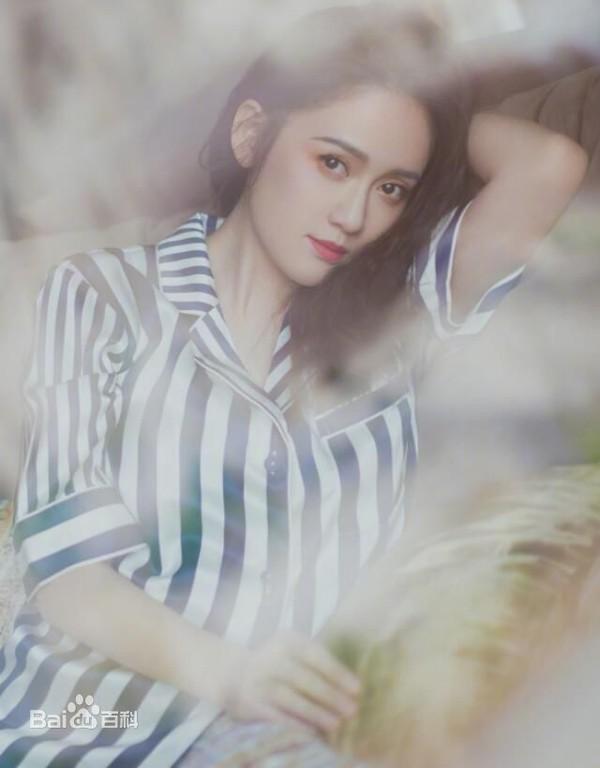 Sau Châu Tấn, đến lượt Trần Kiều Ân bị chê già nhưng vẫn cố cưa sừng làm nghé diễn vai thiếu nữ-1