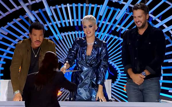 Minh Như khoe giọng khủng tại American Idol 2019 khiến Katy Perry tròn xoe mắt kinh ngạc-5