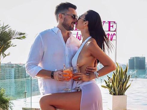 Hà Anh chỉ cách giúp chị em giữ lửa hôn nhân: Bận bù đầu cũng phải sạch sẽ và đừng quên vuốt ve ôm ấp