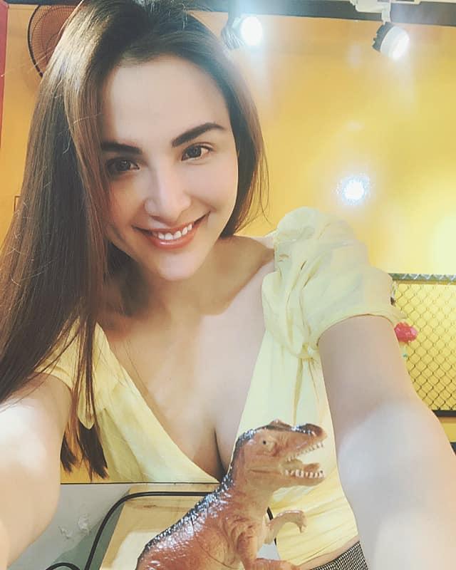 Giữa ồn ào chia tay Vĩnh Thụy, Hoàng Thùy Linh nguyện kiếp sau được làm đàn ông-10