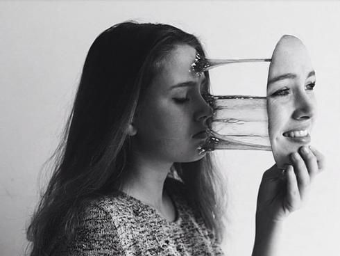 Top 3 cung hoàng đạo được mệnh danh là những người giả tạo nhất