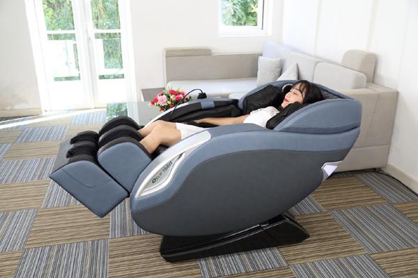 Quà 8/3 siêu lạ của sao Việt-1