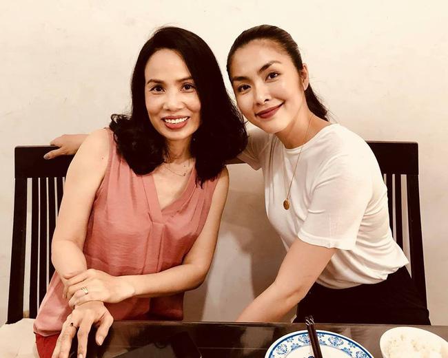 Tăng liền 3kg chỉ sau một chuyến đi, Tăng Thanh Hà vướng nghi án bầu bí khi mặt to, má đầy khác hẳn bình thường-2