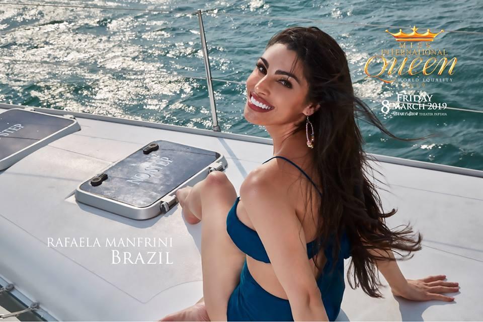 Nhật Hà khoe chân dài miên man nhưng để lộ eo bánh mì khi show bikini tại Hoa hậu Chuyển giới Quốc tế 2019-2