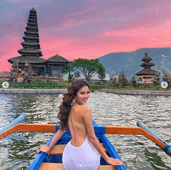 Phương Trinh Jolie thích thú vì có thể khỏa thân dạo chơi ở khu du lịch-1