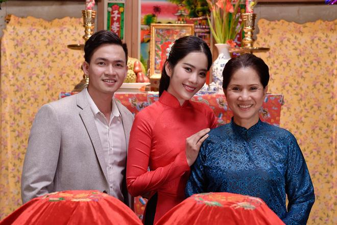 Nam Em gây hoang mang với hình ảnh bụng bầu vượt mặt: Mỹ nhân lên chức mẹ hay chiêu mới quảng cáo ngành?-3