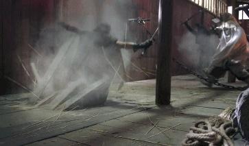 Khán giả la ó với những màn võ thuật quá nhây của Tân Ỷ Thiên Đồ Long Ký-3