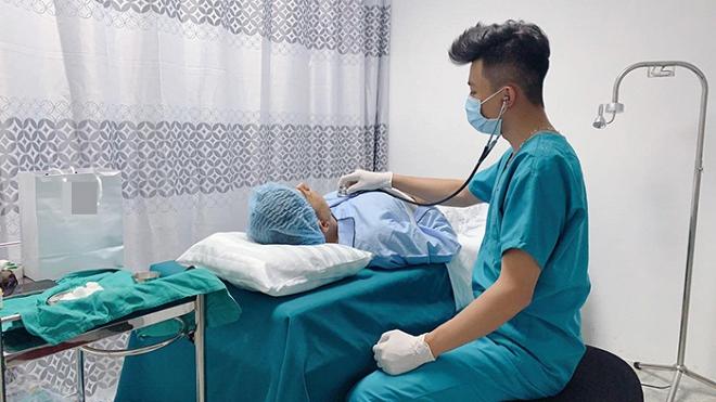 Giữa tin đồn phẫu thuật chuyển giới, Long Nhật đổ dầu vào lửa khi công khai hình ảnh nằm trên giường bệnh-3