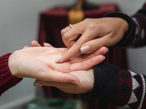 5 dấu hiệu tướng học chỉ xuất hiện ở bàn tay của người phụ nữ giàu sang số sướng, hậu vận an nhàn-3