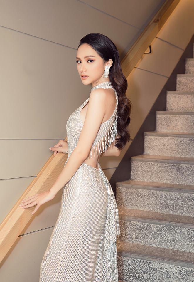 Những khoảnh khắc đẹp tựa nữ thần giúp Hương Giang càn quét dàn mỹ nhân trong nước và quốc tế-9