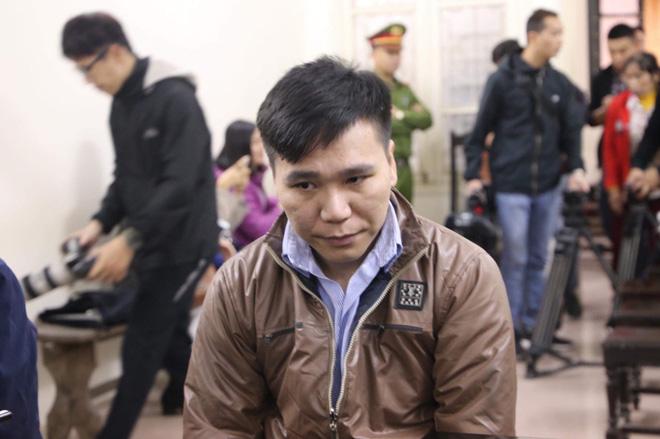 Nỗi đau và giọt nước mắt của 2 người mẹ trong phiên xét xử ca sĩ Châu Việt Cường nhét tỏi vào miệng khiến cô gái trẻ tử vong-6