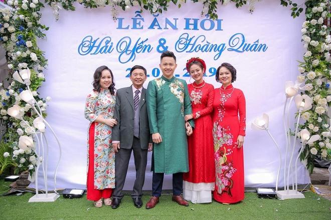 MC điển trai của chương trình Cà phê sáng khoe ảnh lấy vợ, bà xã xinh đẹp là hotface trên Youtube-9