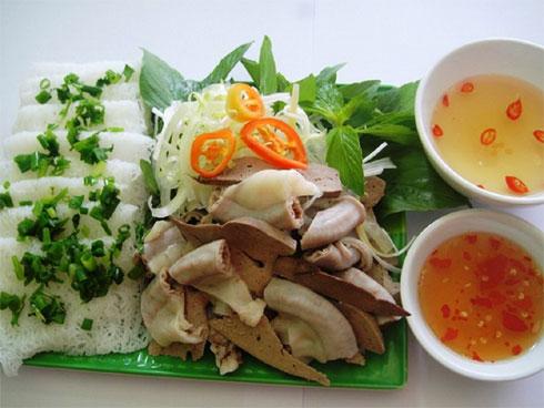 Món ăn gây thương nhớ khi đến vùng đất 'hoa vàng trên cỏ xanh'