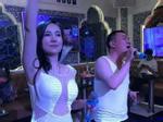 Can Lộ Lộ: 'Người đẹp khoe thân' hết thời phải đi hát tại quán karaoke
