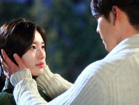 Chết lặng khi thấy món quà 8/3 tặng bồ bỗng trên tay vợ-1