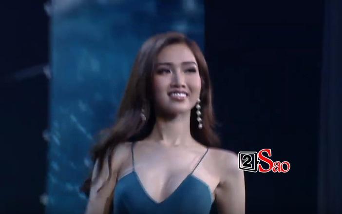 Nhật Hà tự tin trình diễn bikini trong top 12-1