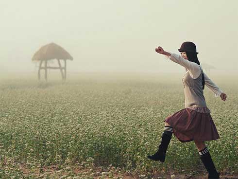 Thanh niên cưỡng bức không thành, bị thiếu nữ đuổi chạy bán sống bán chết-1