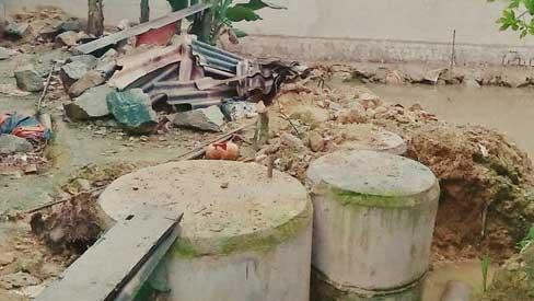 Thầy giáo ném thanh sắt làm nhân viên tòa gãy 5 răng-1