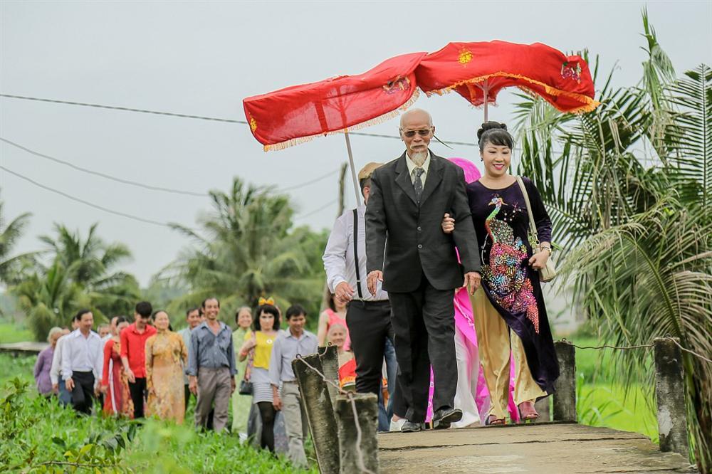 Xuất hiện với thần thái cực ngầu, Minh Triệu ngang nhiên cướp dâu giữa đám cưới-2