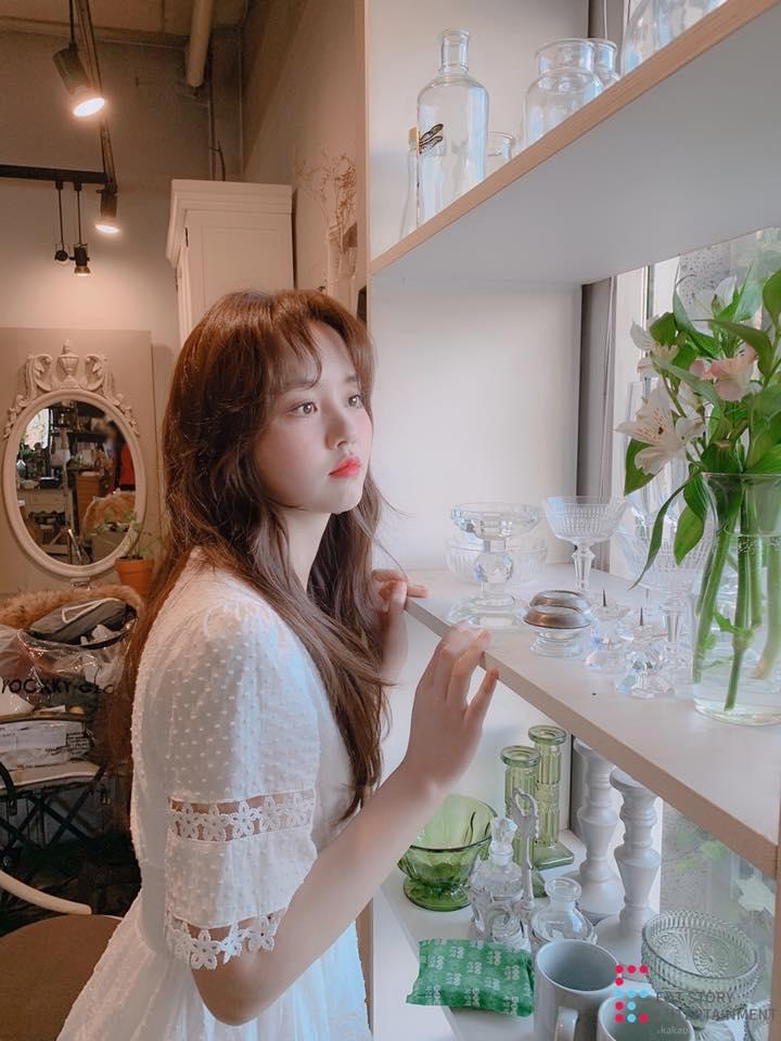 Em gái mưa Kim So Hyun khiến chiếc váy cháy hàng vì diện lên quá xinh đẹp-1