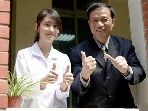 Điều tra người tung tin đồn thầy giáo làm học sinh lớp 8 mang bầu-2