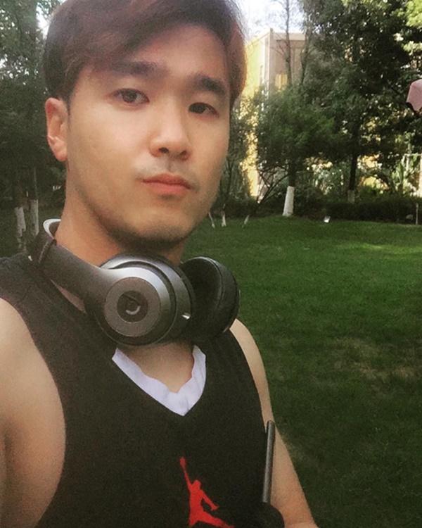 Fan nữ của U23 Việt Nam có thêm tân HLV thể lực để thương nhớ-4