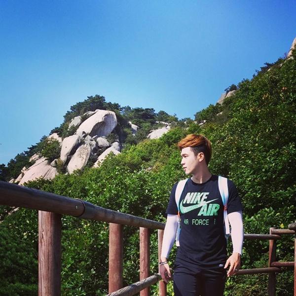 Fan nữ của U23 Việt Nam có thêm tân HLV thể lực để thương nhớ-7