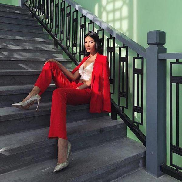 Khi các nàng Hậu Vbiz cùng diện croptop khoe eo, ai sẽ thắng giải phối đồ sành điệu nhất?-13