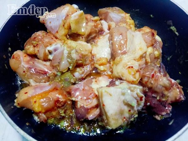 Thơm nức mũi gà ram sả ớt đậm đà tốn cơm vô cùng-6