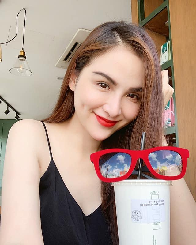 Người đẹp từ chối Trường Giang khóa môi nồng cháy người tình Tiến Vũ-2