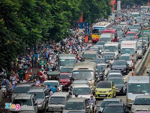 Hà Nội nghiên cứu thí điểm cấm xe máy trên đường Lê Văn Lương-2