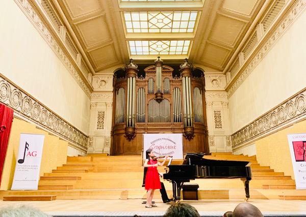 Học trò Bùi Công Duy đạt giải nhất cuộc thi violin quốc tế-3