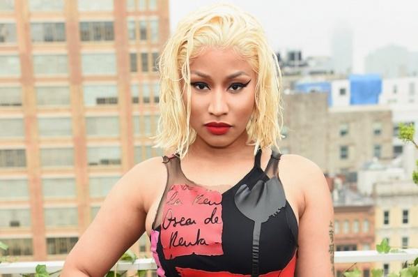 Hủy show ngay trước giờ diễn, Nicki Minaj bị fan chọc tức bằng cách hô vang tên của người này-1