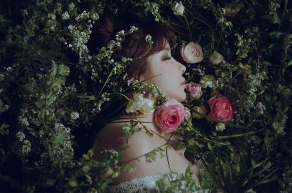 Dara xuất hiện xinh đẹp trong teaser mới của Park Bom: Một nửa 2NE1 sắp sửa tái hợp-6
