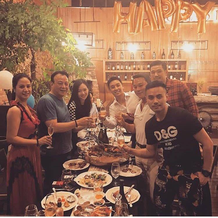 Big Bang Seungri gây choáng ngợp với những mối quan hệ quyền lực trải khắp Châu Á, không chừa cả thiếu gia Tân Hoàng Minh-14